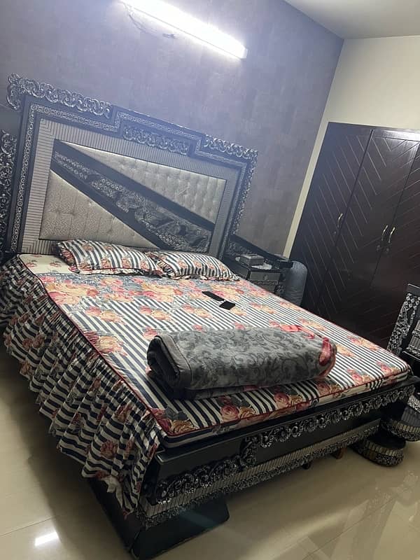 complete bed set black and gray 0