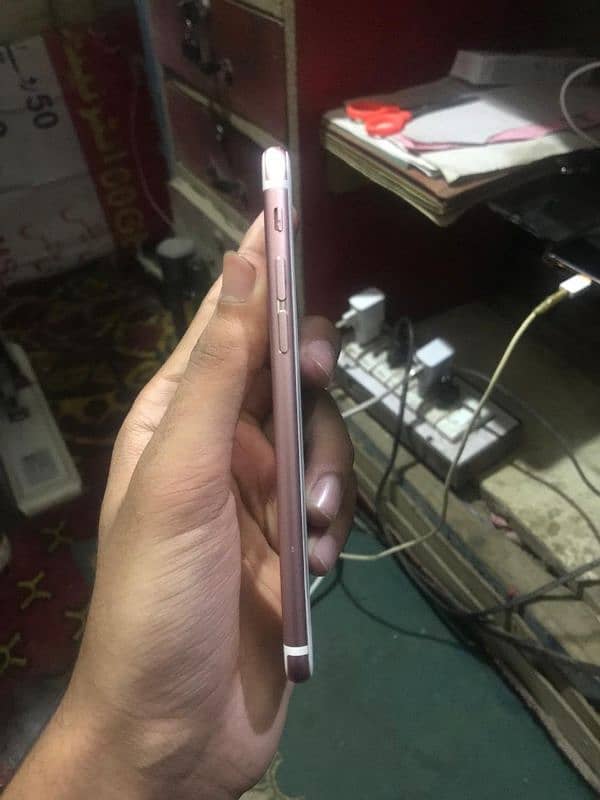 iphone 6s 03015880695 watsapp 0