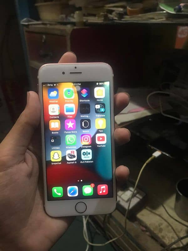 iphone 6s 03015880695 watsapp 3