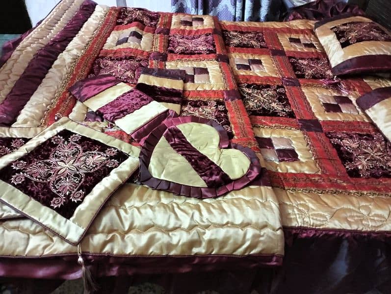 NEW Embroidered Maroon & Gold Velvet Bridal 9 pieces Duvet Set 3