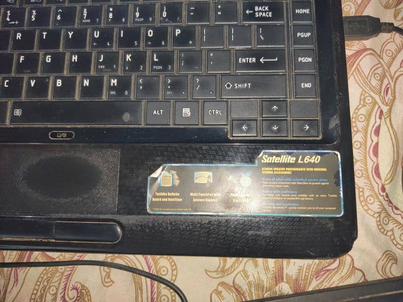 Laptop Toshiba core i 3 2