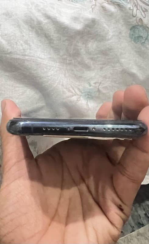 iPhone 11Pro Max 256Gb Factory Unlock 2