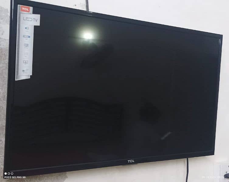 TcL 32 inches LED 1