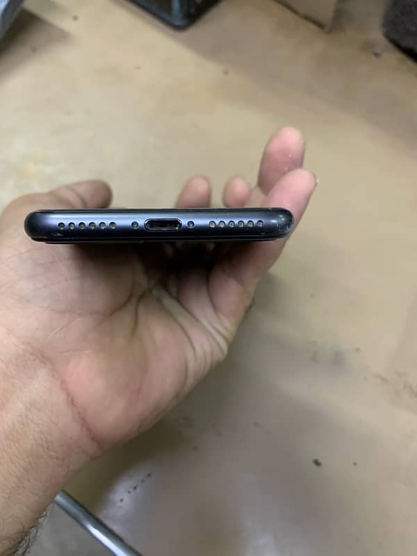 Iphone 8 Black Color 64gb, Up For Sale ! 3