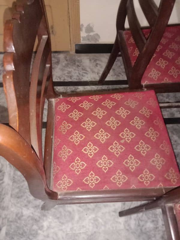 Table with 6 chairs 1