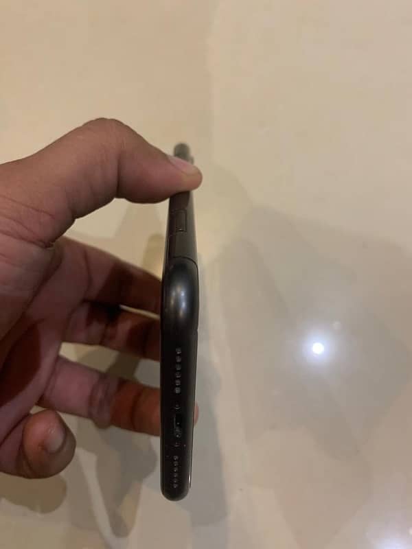 iphone 11 PTA 1