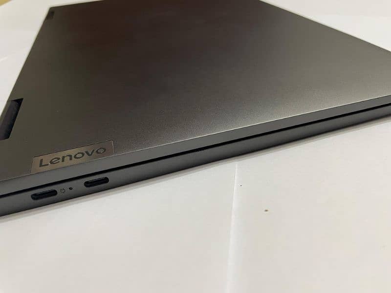 Lenovo Yoga 5g 2