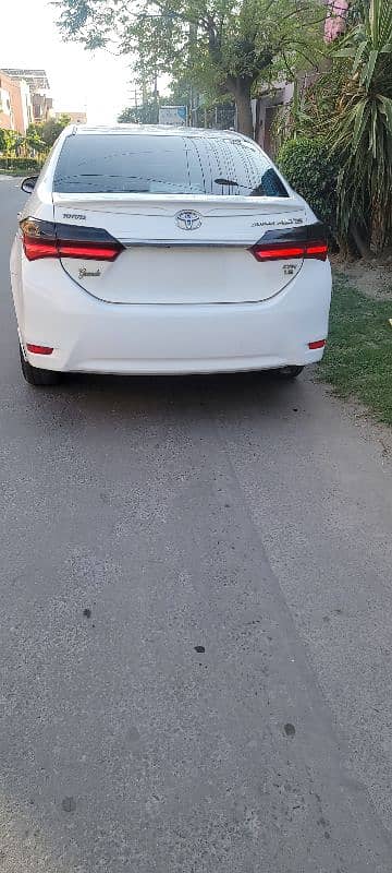 Toyota Corolla Altis 1.8 cruistronic 2015 3