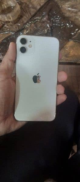 iPhone11 64GB no Pta battery panl Cang ha koi masal ni phone man 0