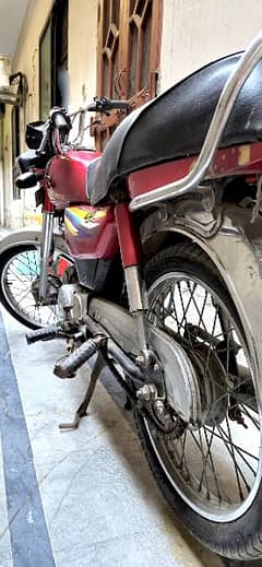 Honda cd 70 2015 model in red for sale