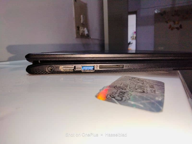 Acer Chromebook/ laptop touch screen 6