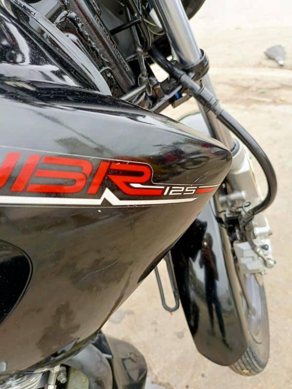 Yamaha YBR 125 Islamabad Reg, like new condition 8