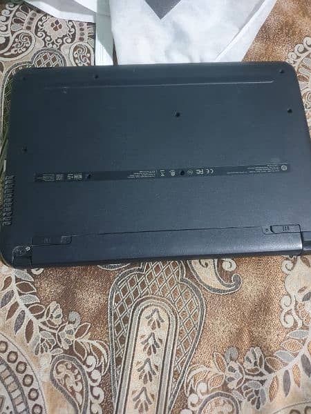 laptop hp core i3 4th generation hn 8 GB ram or 500gb HDD 2