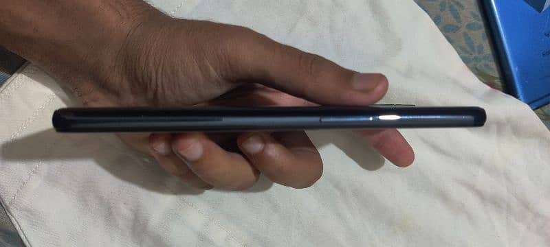 oneplus 9 (price will be negotiable) 4