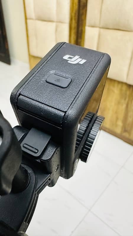 DJI osmo action 4 Adventure Combo 4