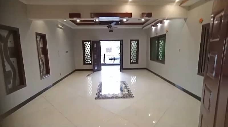 North Nazimabad Block - i 4bed dd 20