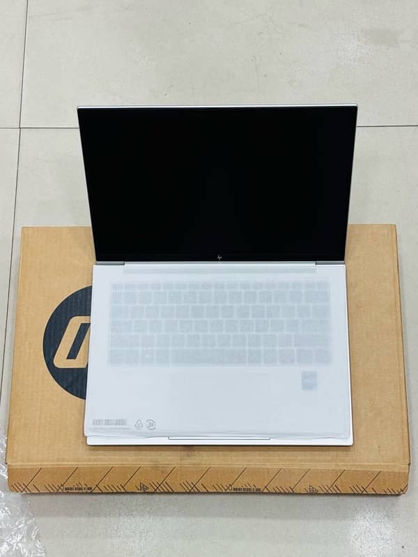 hp elitebook 840 g10/840g10/i513thgenration/13th generation /boxpack 2