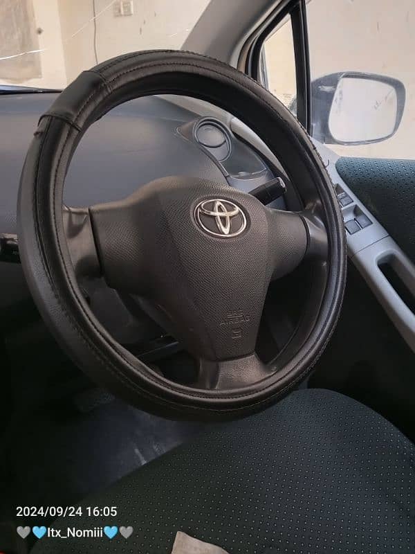 Toyota Vitz 2006 13