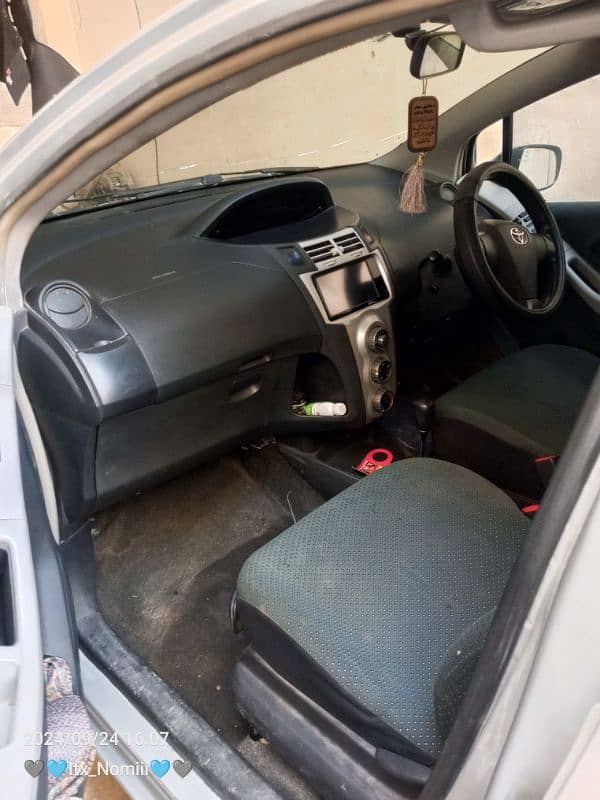 Toyota Vitz 2006 14