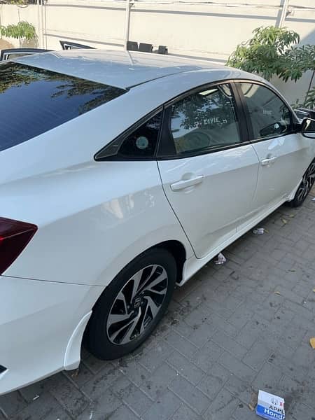 Honda Civic Oriel 2018 5