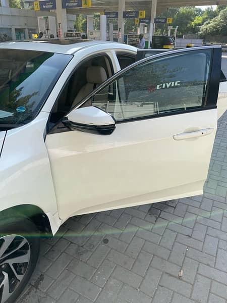 Honda Civic Oriel 2018 6