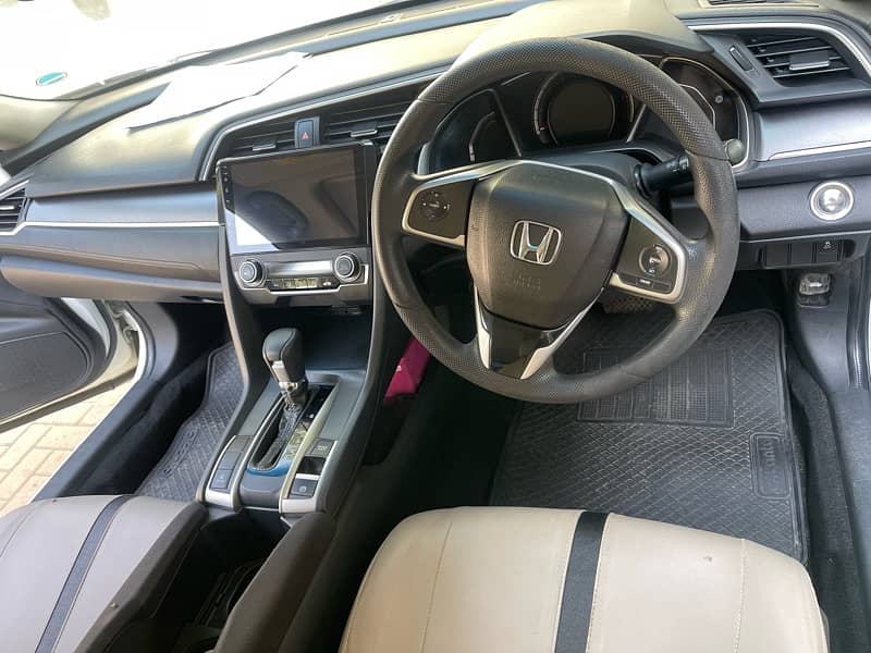 Honda Civic Oriel 2018 10