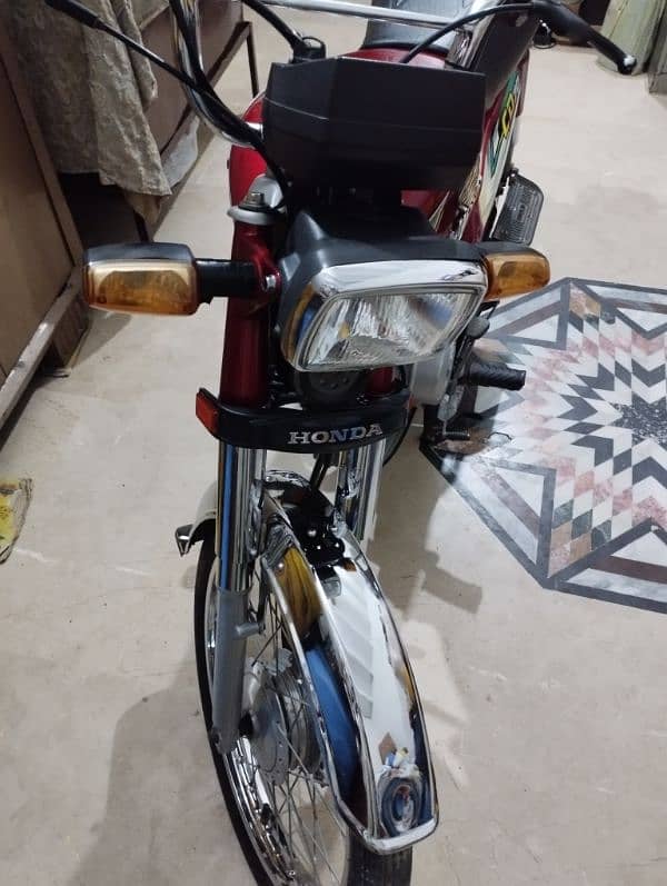 I am selling my honda cd70 2