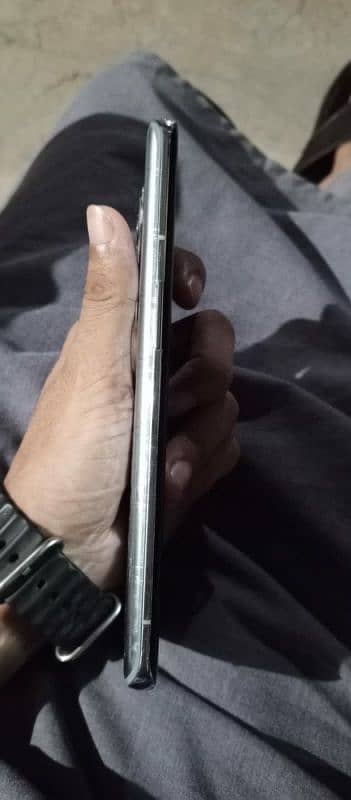 One plus 9 pro 12gb 256 condition 10/10 4