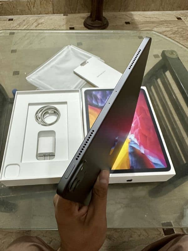 iPad Pro 2020 128gb Complete Box 5