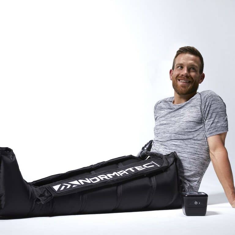 Normatec pulse 2.0 for gym leg recovery massager leg compression boots 3