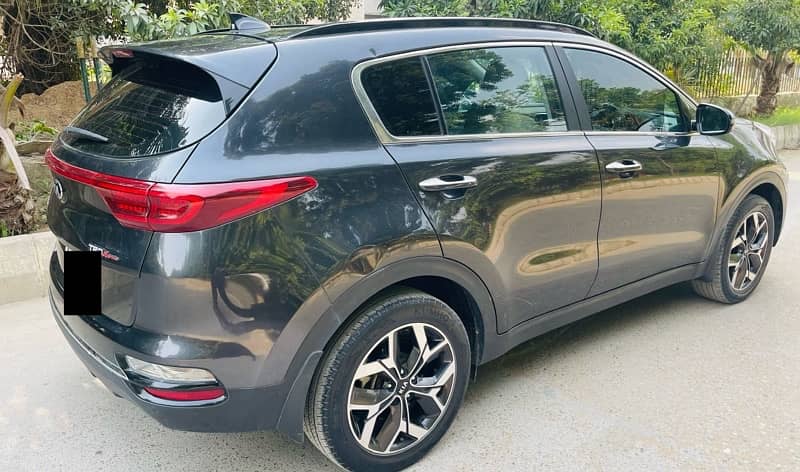 KIA Sportage 2022 karachi 3