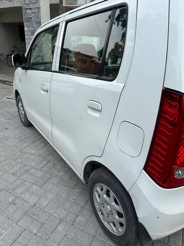 Suzuki Wagon R 2018 4