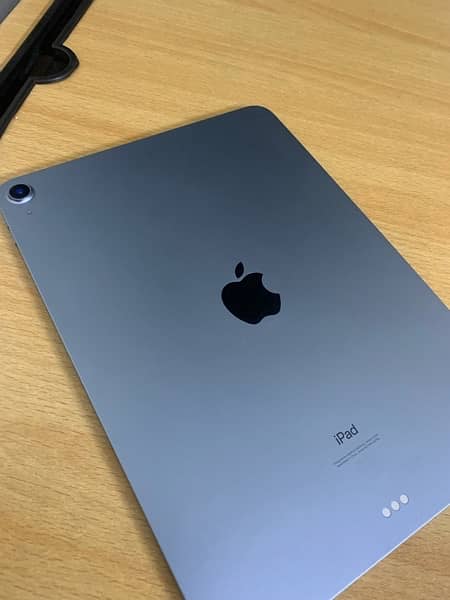 iPad Air 4 (2020) 0