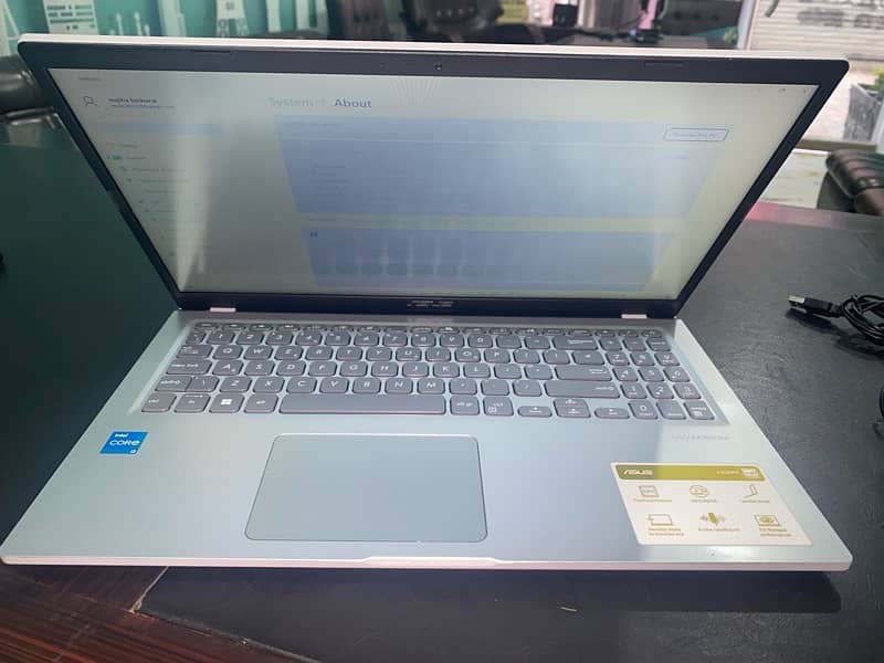 Asus Laptop Awesome Condition 1