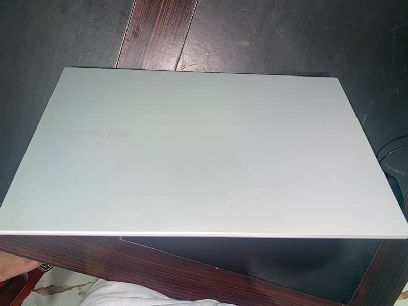 Asus Laptop Awesome Condition 2