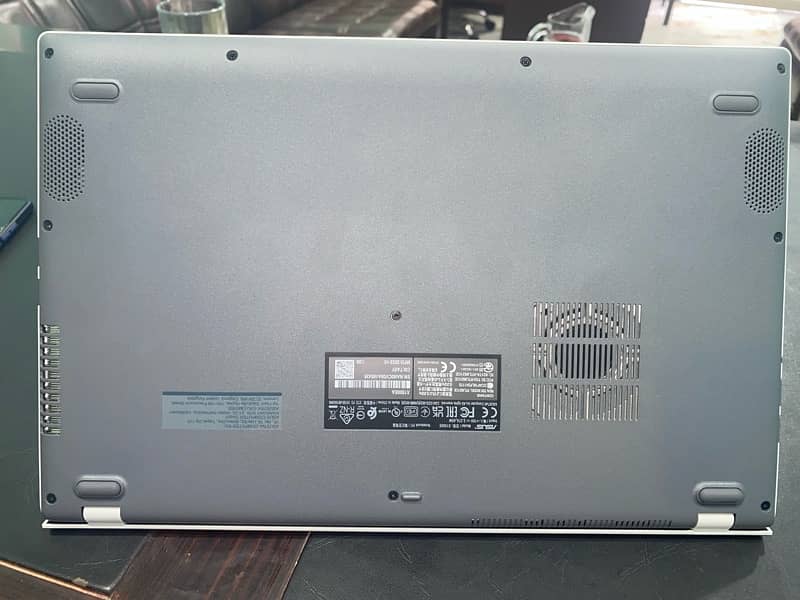 Asus Laptop Awesome Condition 3