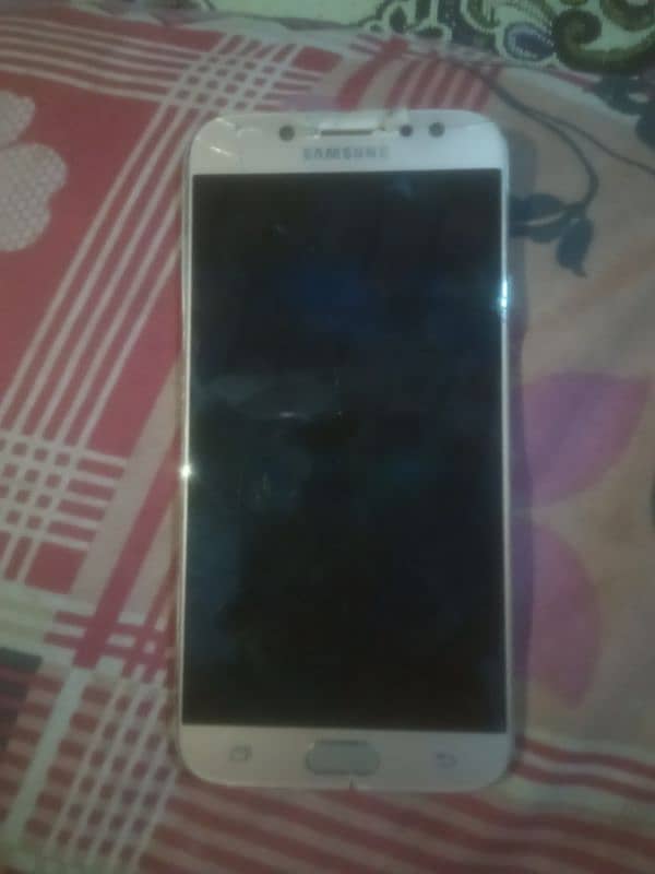 SAMSUNG J7 PRO FOR SALE 1