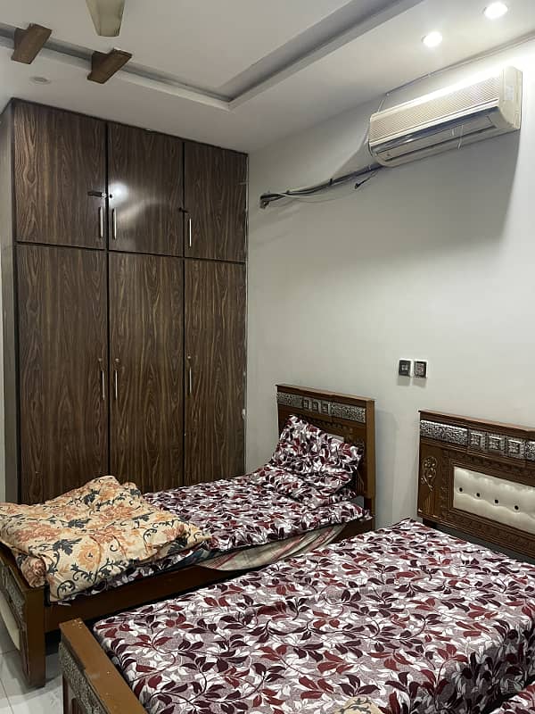 Baani BOYS HOSTEL Johar Town Near KIPs and UCP shaukat khanam hospital 28