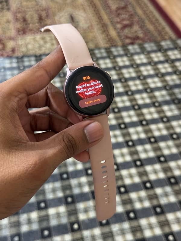 Samsung Galaxy Watch Active 2 1