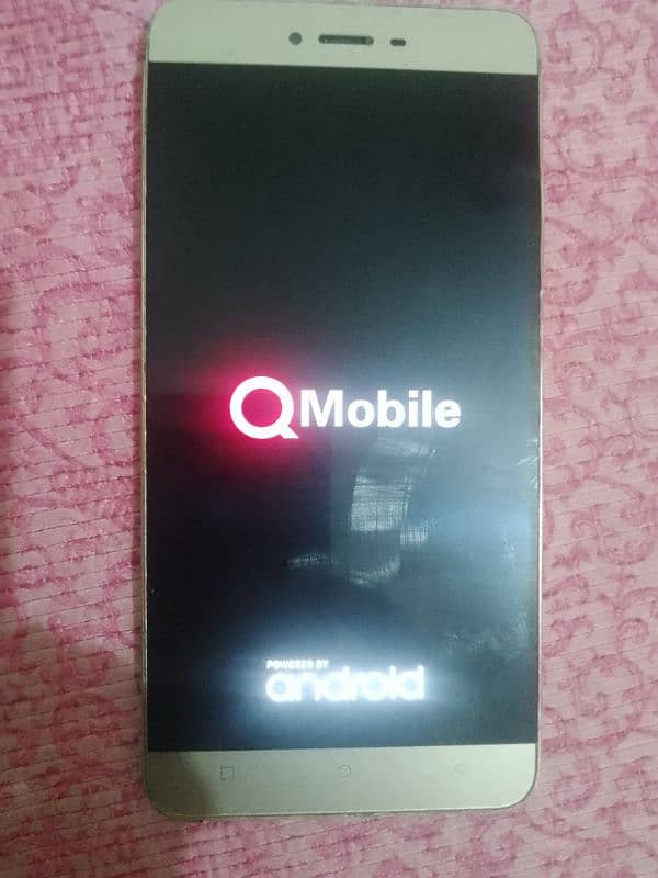 Q mobile z12 3