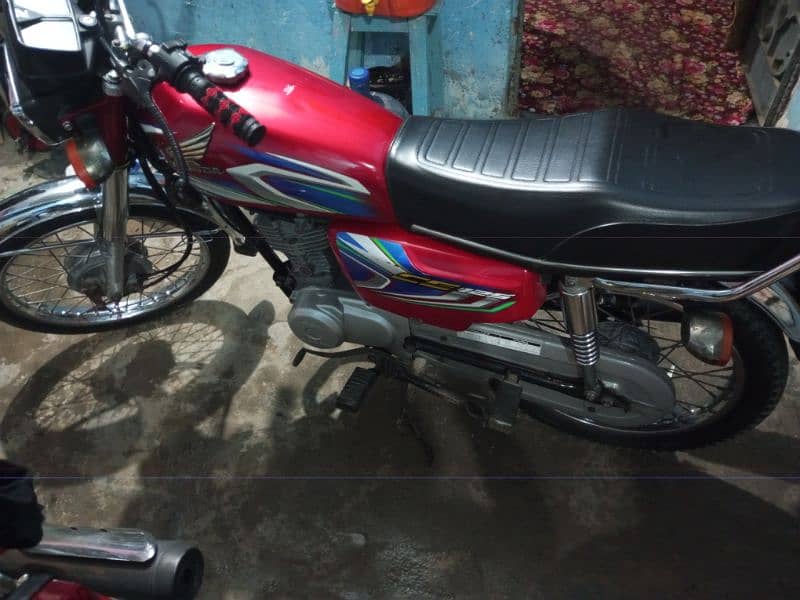 Honda 125 2022 4