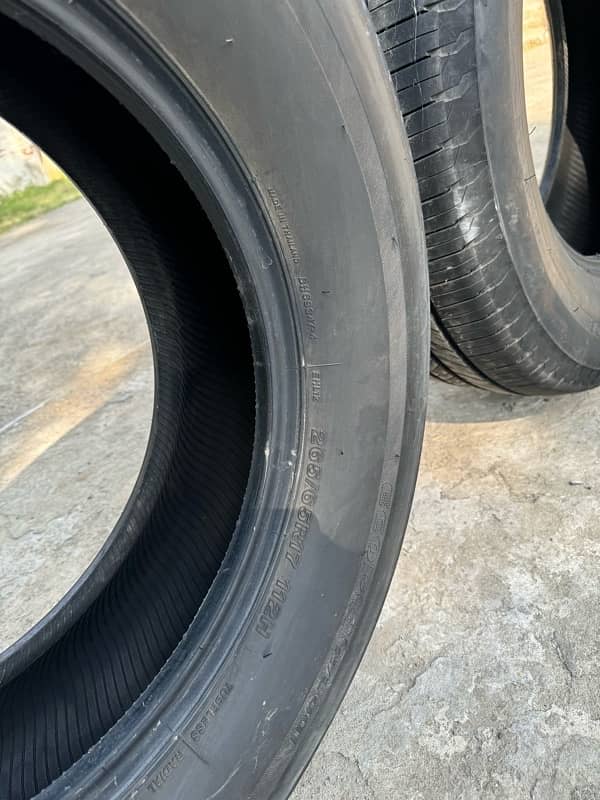 Bridgestone Ecopia H/L 001 Tyre 1