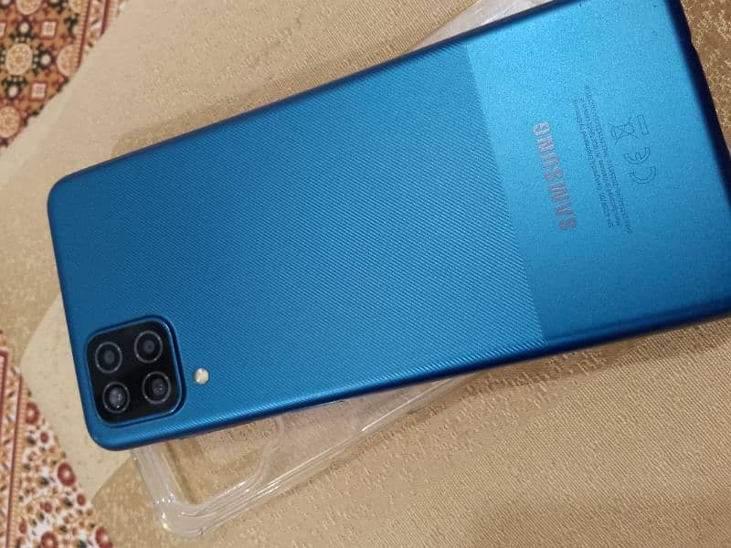 Samsung a12. . . . storage 4/128 3