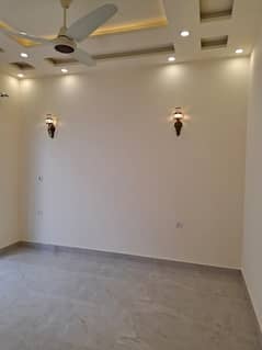 5 Marla Hall office For Rent in Bahria town Lahore good location 0