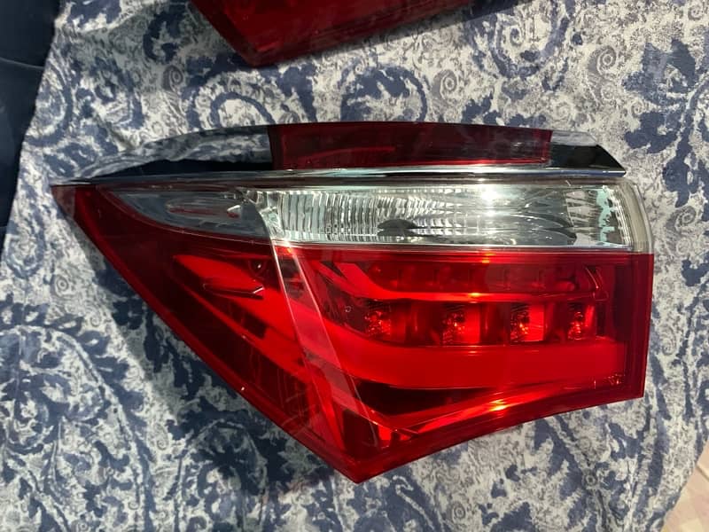 Toyota Corolla OEM 2016 to onwards backlights 1