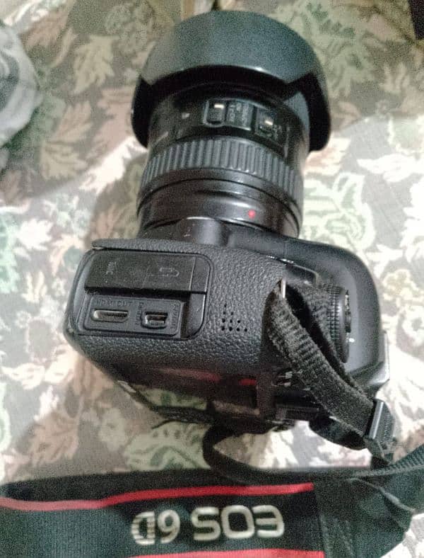 Canon DSLR camera 6D 2