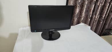 Samsung led 19 inch for gaming computer 0