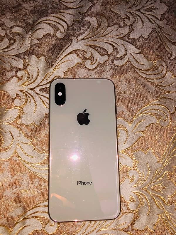 iphone xs 2