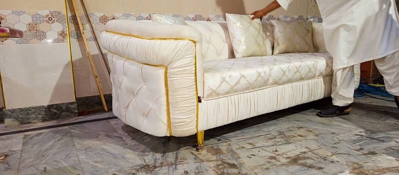 luxury chesterfield sofa set  are available in 35 colours 4