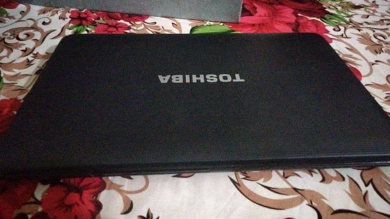 Toshiba laptop core i3 1